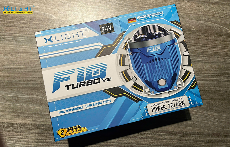 Bi gầm X-Light F10 Turbo V2 hỗ trợ tăng sáng vùng gần đầu xe hiệu quả.